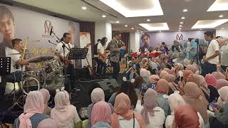 Download lagu Sham Visa Untukmu Selamanya 8.3.2020 mp3 Download lagu Sham Visa Untukmu Selamanya 8.3.2020 mp3