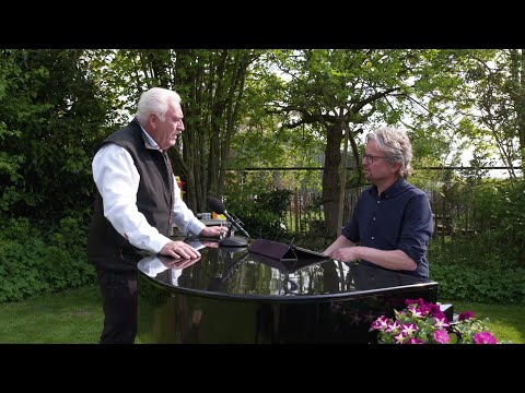 Marco Bakker - Perhaps Love (live in Op verzeuk op bezeuk)