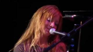 Alissa Moreno- Every Day- Live at the 2010 Key West Songwriters' Festival