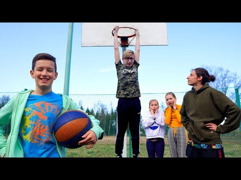 ROSTYA VS BASKETBALLSPELARE! 🏀 Vilka kommer fansen att välja? | Rolig sketch