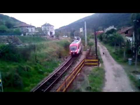 Vlak ne spira na spirka Kresna.