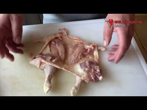 Grillakademie Saar - Stubenküken auslösen -  Vorbereitungsarbeit zum Füllen von Geflügel