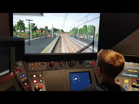 Lner  AZUMA CLASS 800/801 train driver railway test cab simulator,my youngest doing a great stop