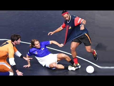 羅納爾迪尼奧 ●神奇的五人制足球技能 (Ronaldinho ● Magic Futsal Skills)