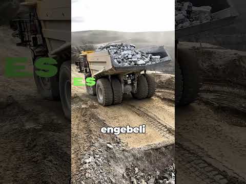 Bu Dev Kamyonun Arkasındaki Zincirin Sırrı