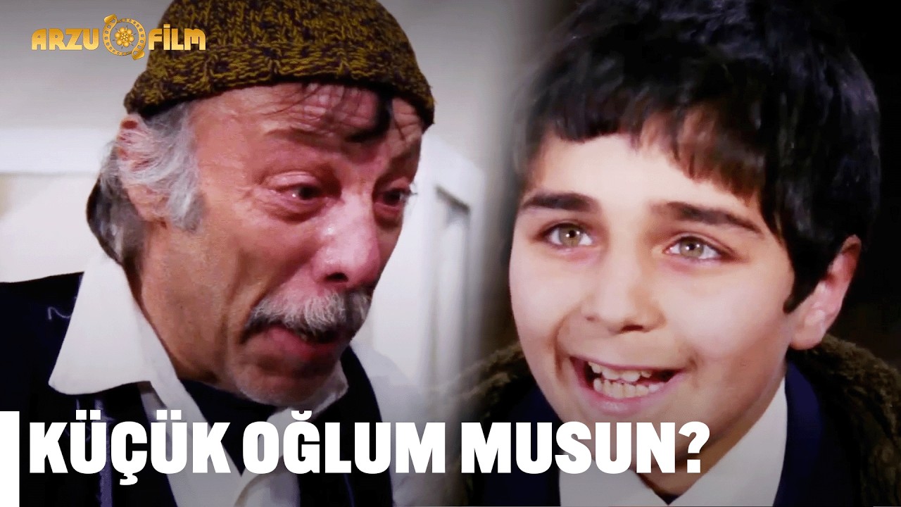 En Küçük Oğlum Musun? - Neşeli Günler