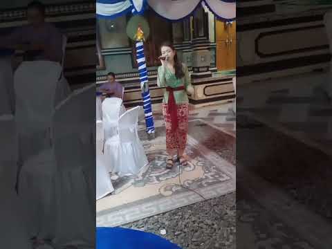 Sing ade engkebang cover Ayu Vita