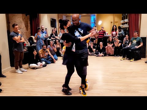 Forró roots style workshop demonstration - Chinedu & Raisa