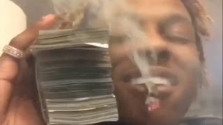 Rich The Kid Almost BURNS THOUSANDS With His Blunt Trying To be Like Kodak Black!!
