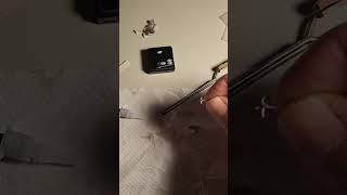 Download lagu Jewellery Hack! How to set an opal earring in under a minute! mp3