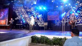 The Orchestra - Standin&#39; In The Rain / Mr Blue Sky (live at Epcot)