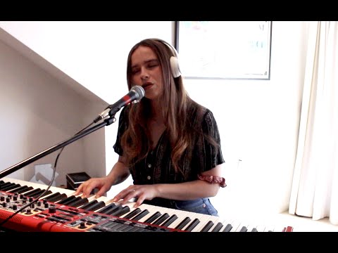 Gabrielle Aplin - Easy On Me (Adele Cover)