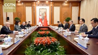 Wang Yi se reúne con su homóloga georgiana, Maka Botchorishvili