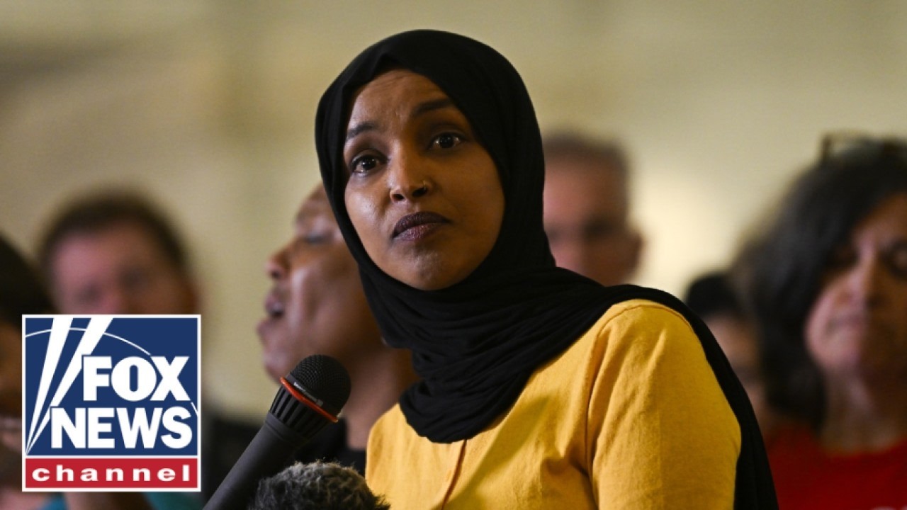 Ilhan Omar fires back amid federal probe into alleged Minnesota fraud: 'CHAOS'