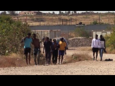 Top Channel/ Territori spanjoll në veri të Marokut bastiset nga mijëra emigrantë afrikanë