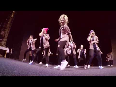 Institute of TOG - vystoupení na plese 2017