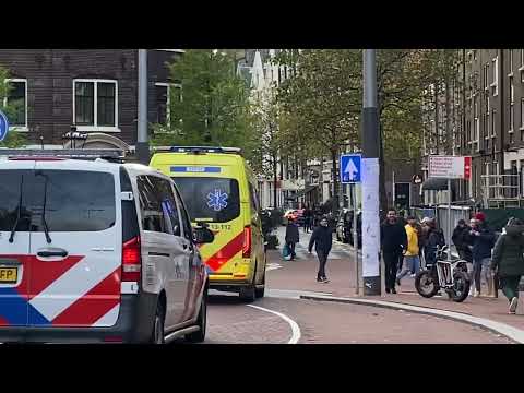 A1 Amsterdam 13-112  met spoed naar een medische noodsituatie in Amsterdam