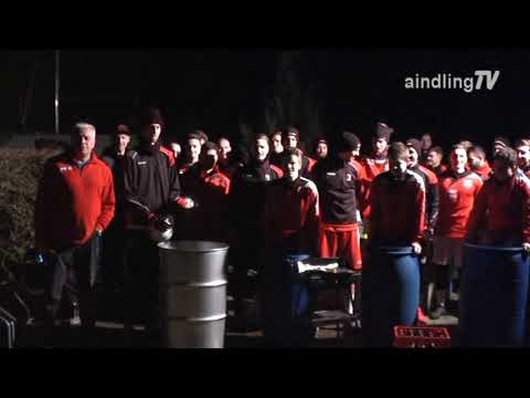 aindlingTV: Fußballer beim Kaltwassergrillen, Spende geht an den First Responder