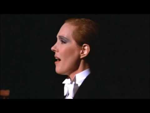 Julie Andrews "CRAZY WORLD" (1982)