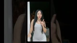 Download lagu pelan tapi enak banget goyangnya #shorts #bungaehan #goyang #ketat #seksi mp3