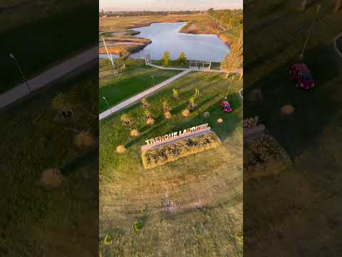 Acceso Perón #trenquelauquen #paramotor