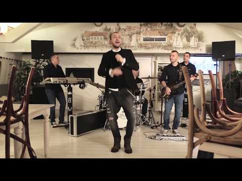 download lagu mp3 mp4 Bane Mojicevic Grme Trube, download mp3 Bane Mojicevic Grme Trube free downloadn, video klip Bane Mojicevic Grme Trube