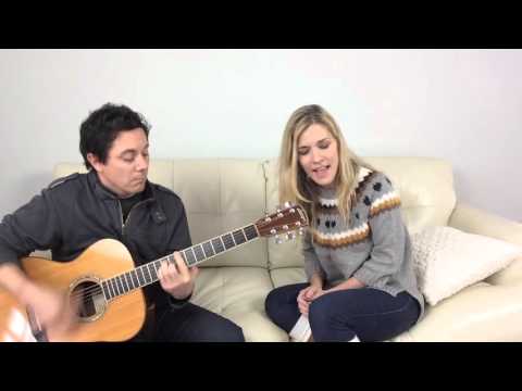 Jennifer Paige sings acoustic version of Deck The Halls