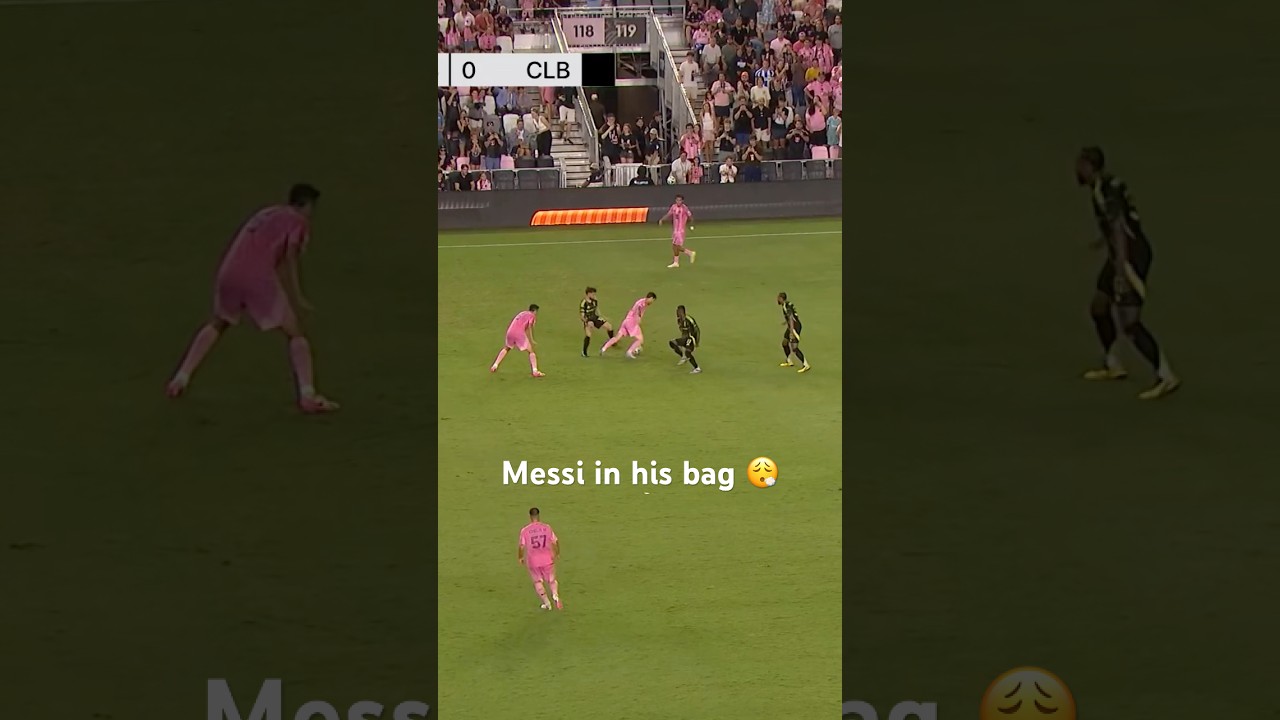 Messi doing Messi things 🐐 #soccer #intermiami