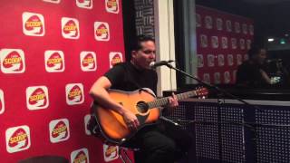 Jon Ali - Lonely (Live)