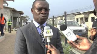 preview picture of video 'Visite du Président sur les chantiers des logements de Bikélé - 1/3'