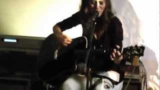 Ilenia Volpe (acoustic live @La Calzoleria 15-12-2012)