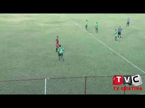 Jogador é atacado por formigas na Série A2 do Campeonato Pernambucano