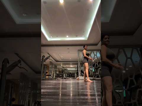 Ritika singh latest 🥵 gym workout 💪 video | dailyupdates2a #ritikasingh #workout
