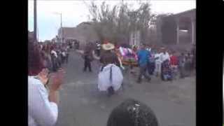 preview picture of video 'Tradicional Torito De Petate Capacho Michoacán 2014'