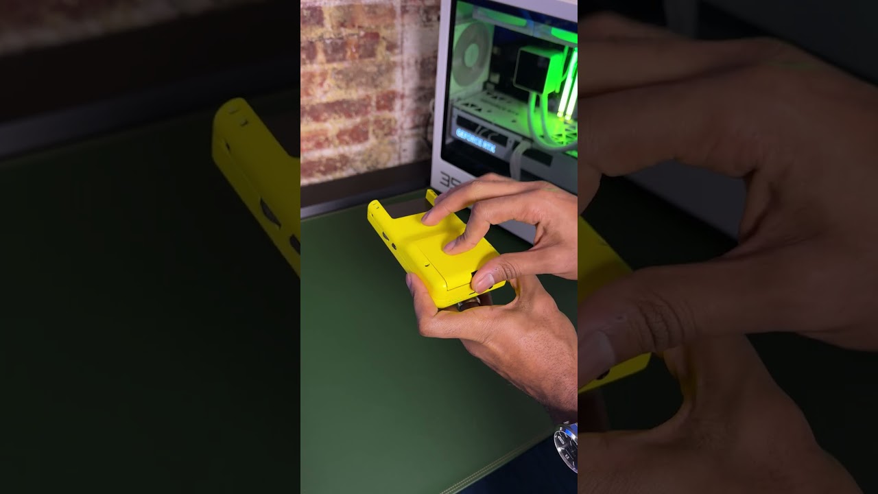 Unboxing the ModRetro Chromatic Handheld