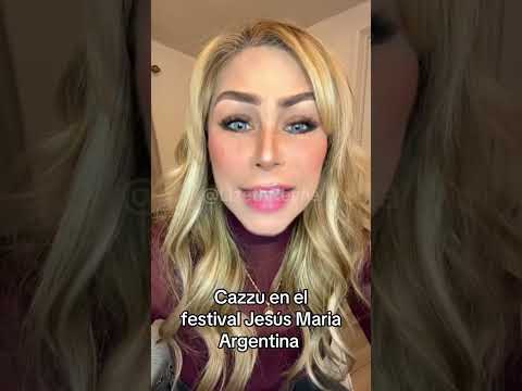 Cazzu en el festival Jesús Maria de Córdoba Argentina
