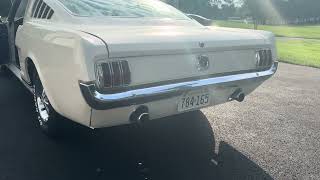 1965 Ford Mustang Fastback-Engine Start Up
