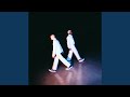 Sous la pluie (feat. Astrønne)