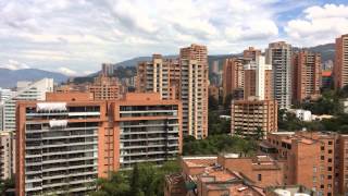 preview picture of video 'In El Poblado, Medellin'