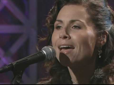 TV Live: Minnie Driver - "Invisible Girl" (Leno 2004)