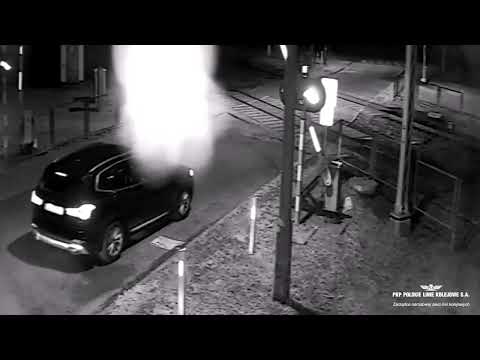 Nowy Dwór Mazowiecki: niebezpieczne zdarzenie na przejeździe kolejowo-drogowym