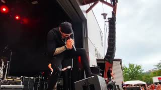 FUEL   WON&#39;T BACK DOWN