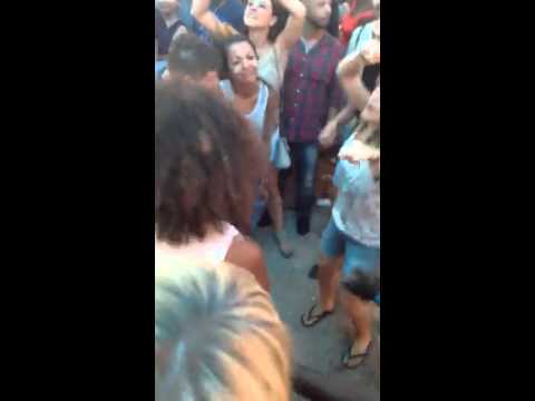 dancers @ Suncèbeat 5 (sunday afternoon, 27/7/2014, under the tent, during osunlade dj set)