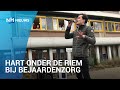 Zingende dokter brengt serenade aan bewoners Naarder zorgcentrum