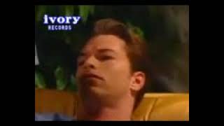 0284. Kiss You All Over - Tiffany [Ivory Records]