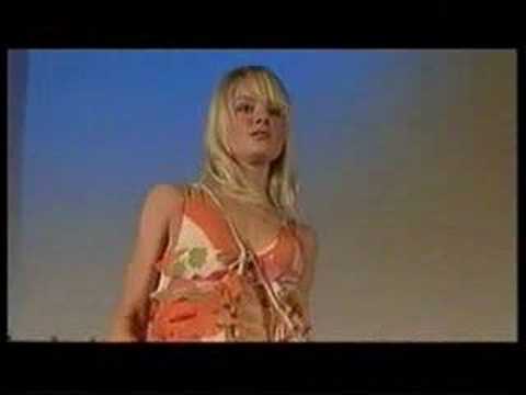 SEPTIEME ETAGE Marc Jacobs and Nuala fashion show 2002