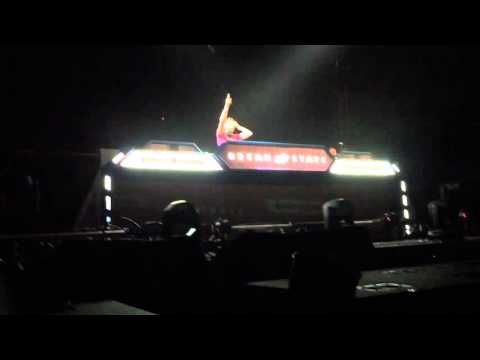 Adam Ellis ft. Aylin - Tears of Lys (live at Dreamstate LA)