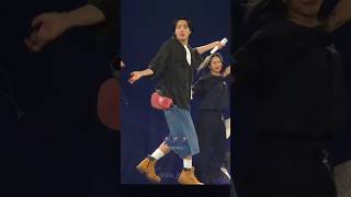 Download lagu I'm still thinking about that iconic 'Neuron' choreo #bts #jhope #hobi #jhope_neuron mp3