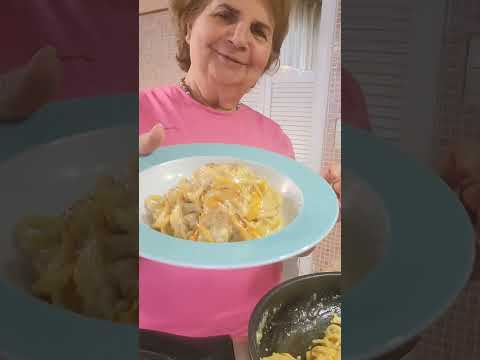 Spaghetti carbonara di zucchine - Ricetta Facile e Leggera" Concetta ai fornelli