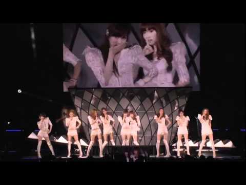 SNSD- Opening + Genie 110823